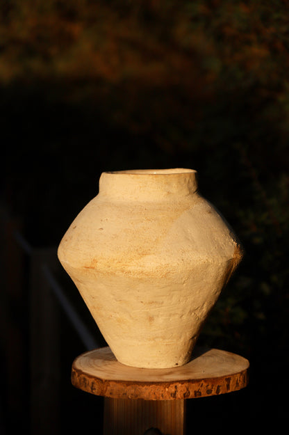 Crema Marfil Stoneware Vase