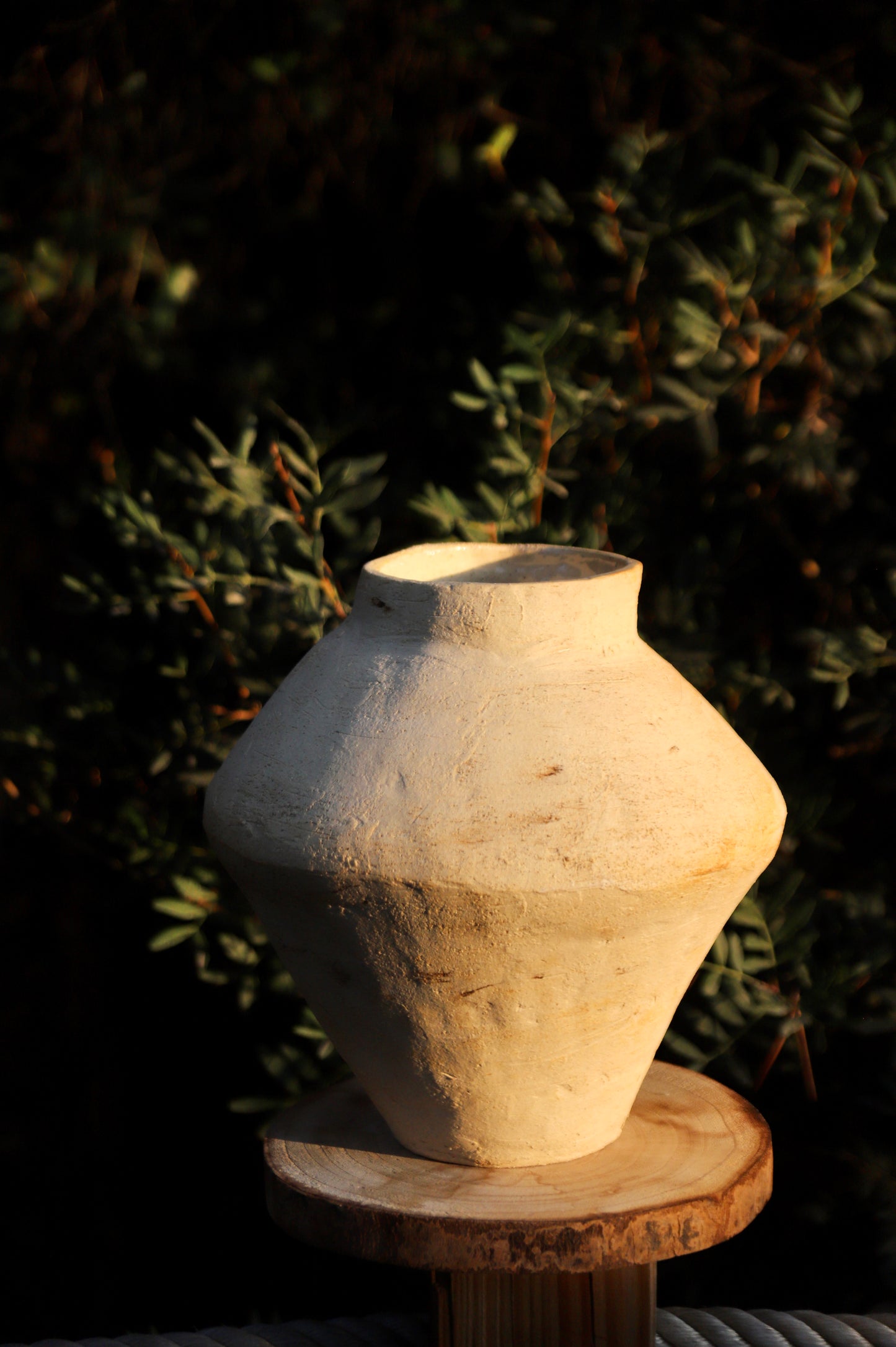 Crema Marfil Stoneware Vase